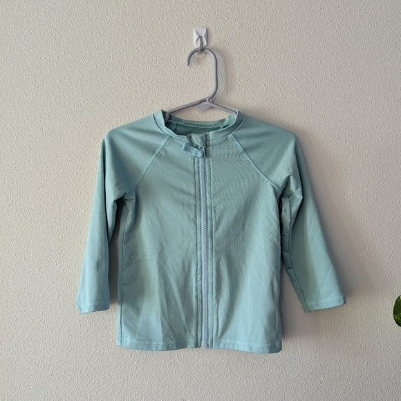 Zip-up Rash Guard - Picture 1 of 3